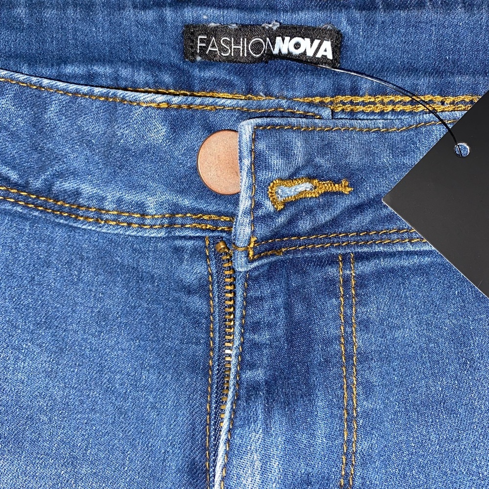 Fashion Nova Cuffed Shorts - Picture 7 of 9